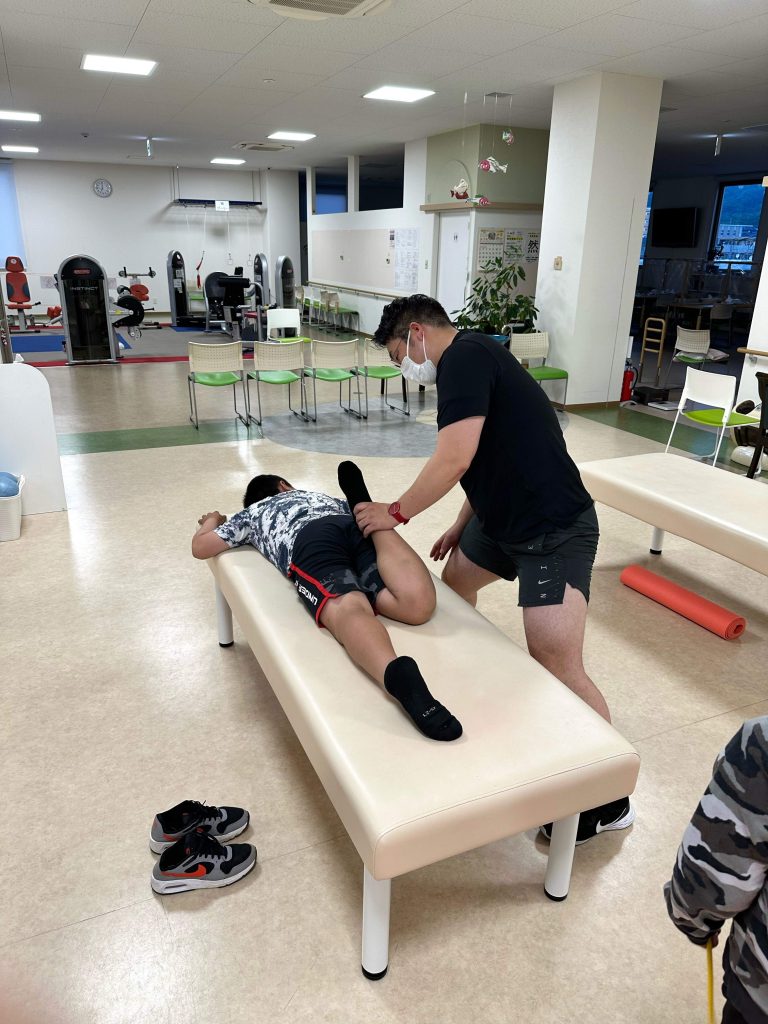 柔軟性とトレーニング方法　トレーナー