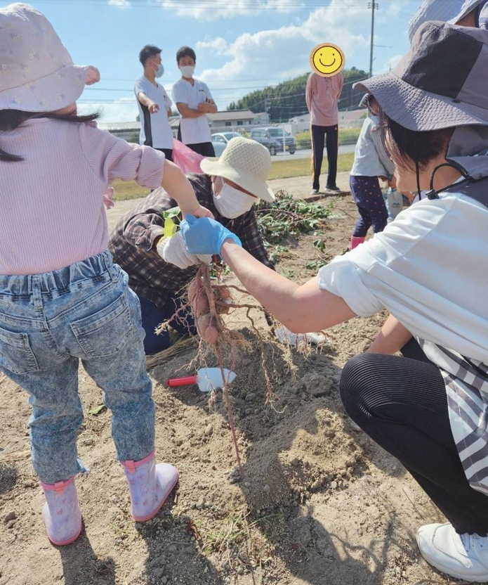 デイケアのぞみクラブ西条 芋ほり③