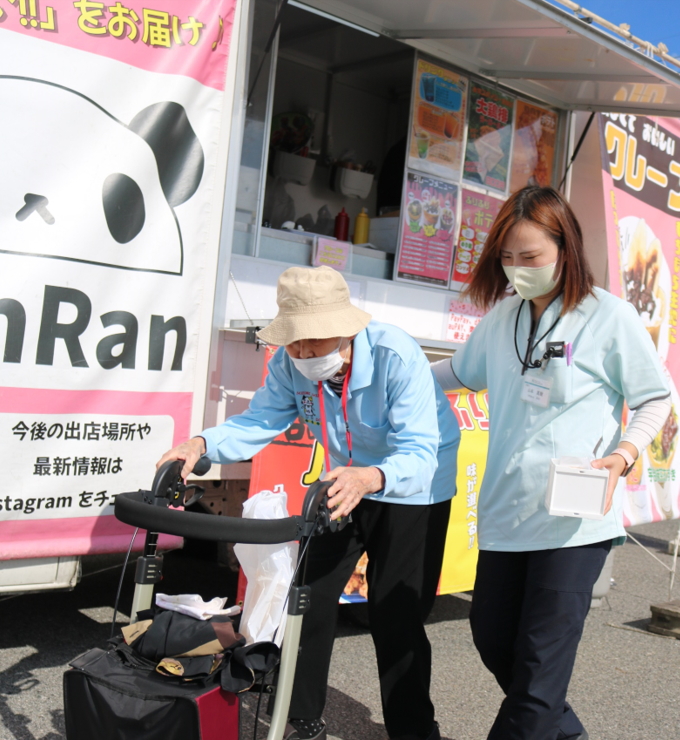 デイケアのぞみクラブ西条　キッチンカーイベント⑤